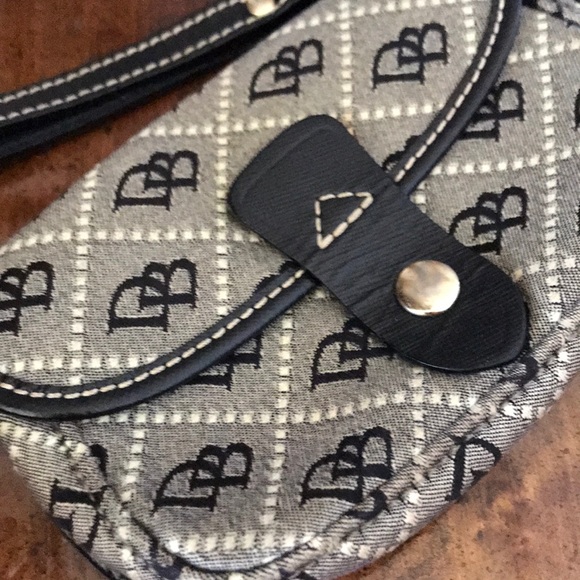 Dooney & Burke Vintage Wristlet - Picture 2 of 2